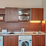 Grenada Апартаменти *